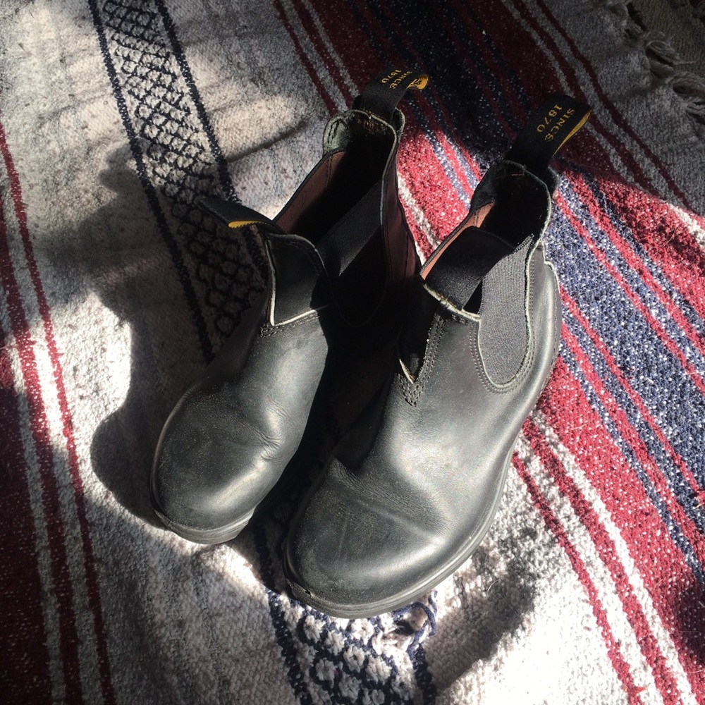 Black Blundstone Boots